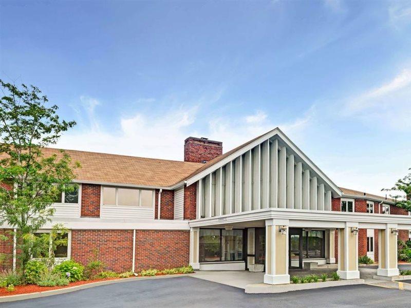 Ramada By Wyndham Seekonk Providence Area Exterior photo