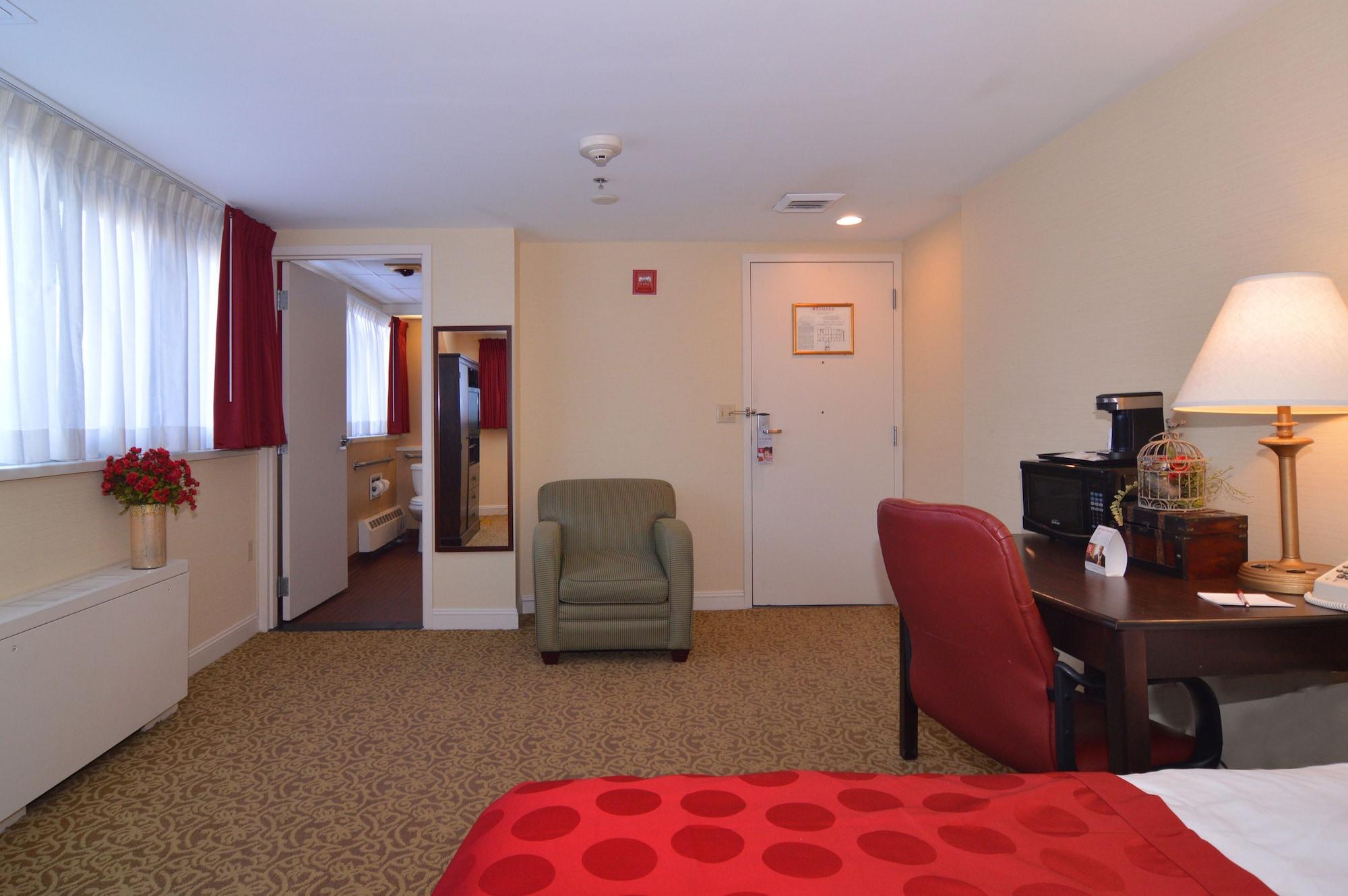 Ramada By Wyndham Seekonk Providence Area Exterior photo