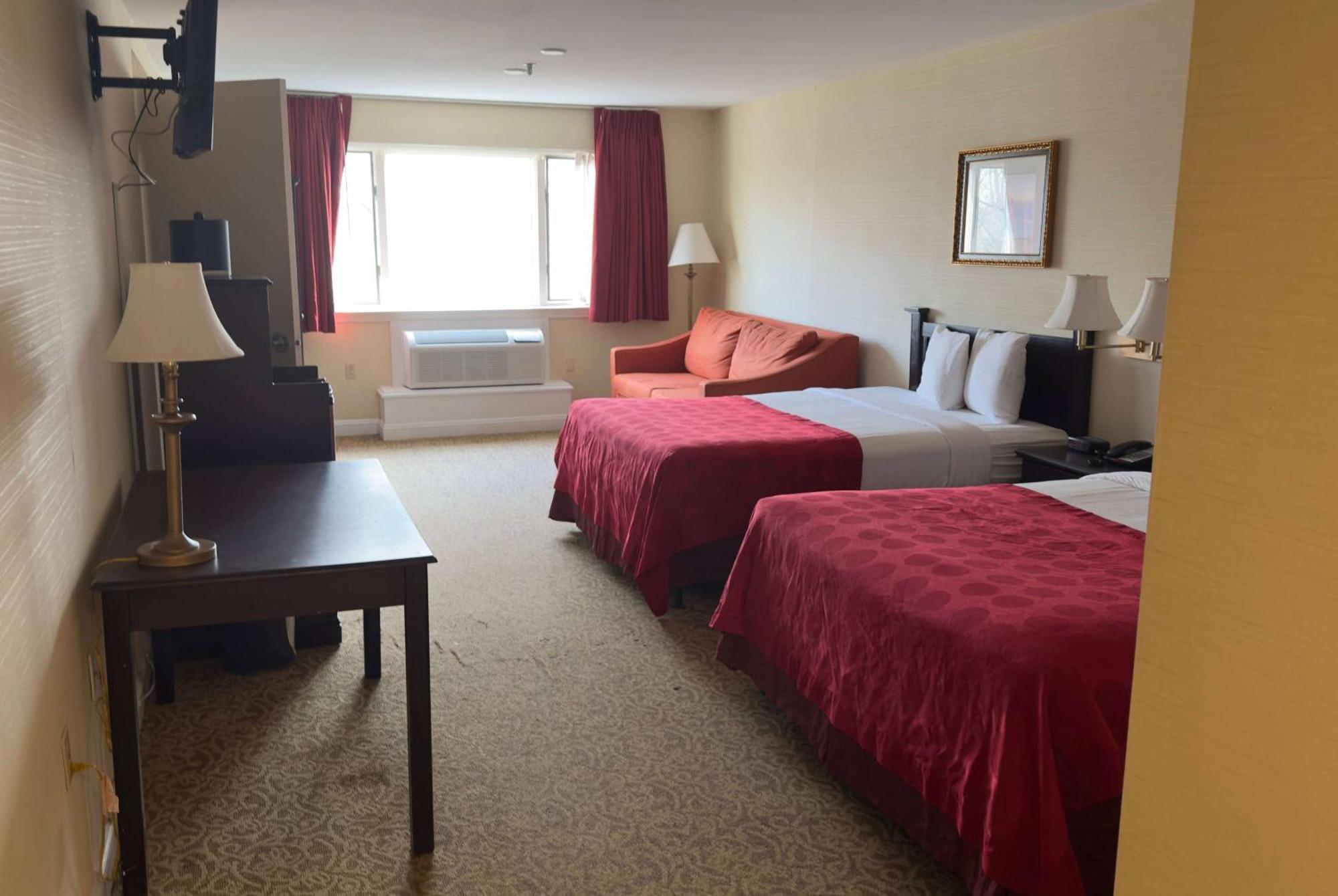 Ramada By Wyndham Seekonk Providence Area Exterior photo